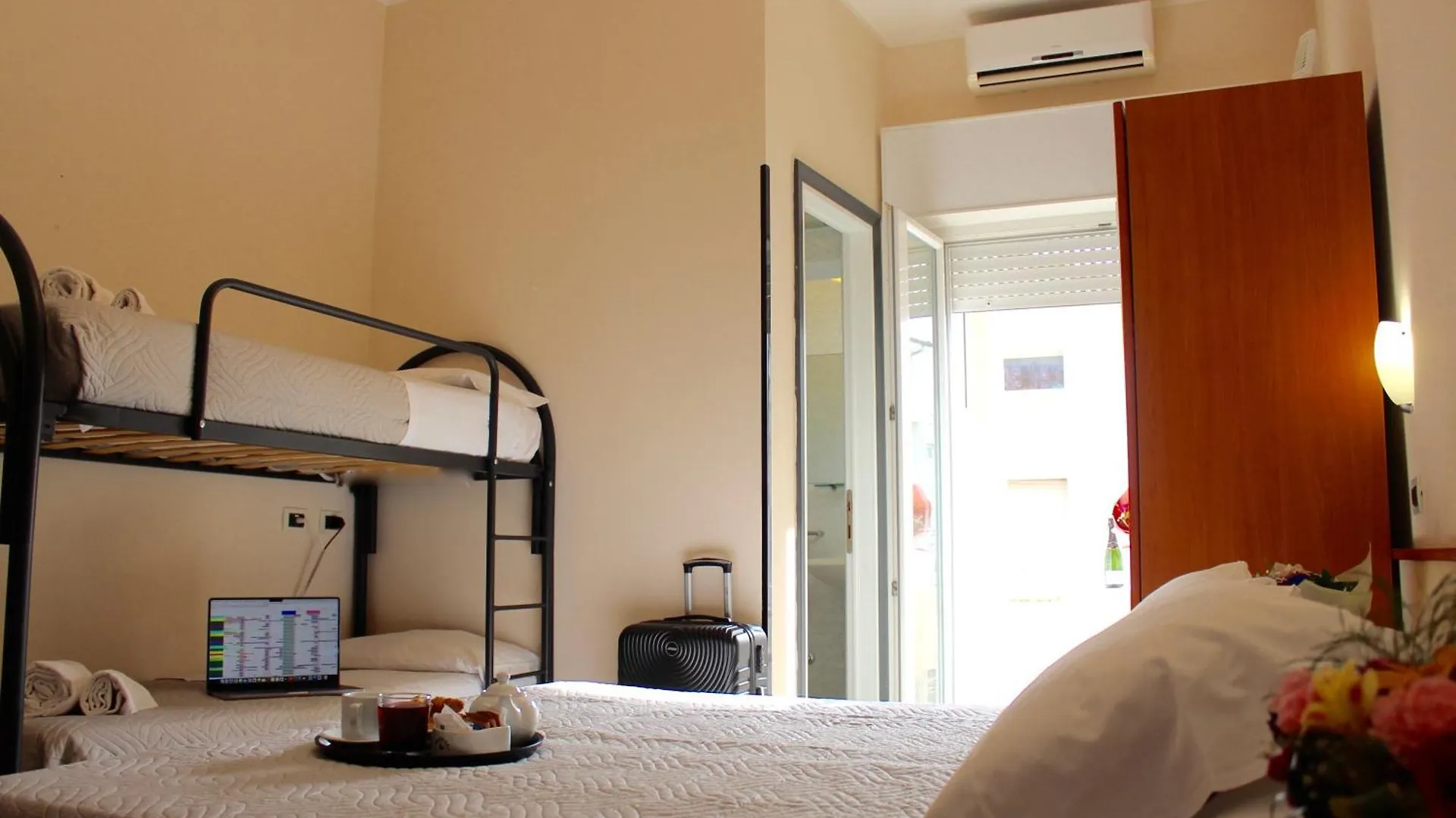 Blue Hotel Cesenatico 3*,  Italien